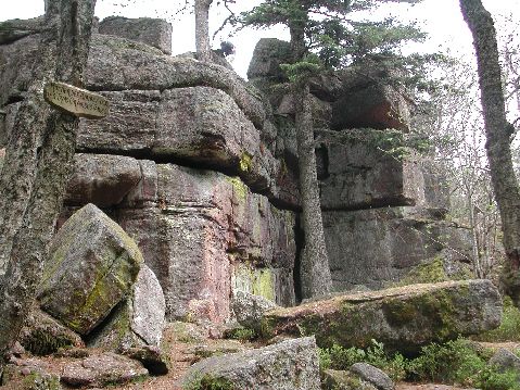 Le chemin des Géants au Mont Taennchel