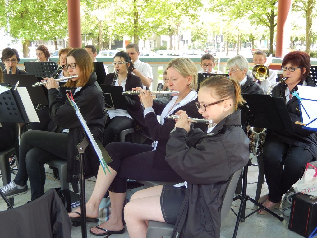 Concert au kiosque du Jardin du Gouverneur à Arras le Dimanche 17 Mai 2015!