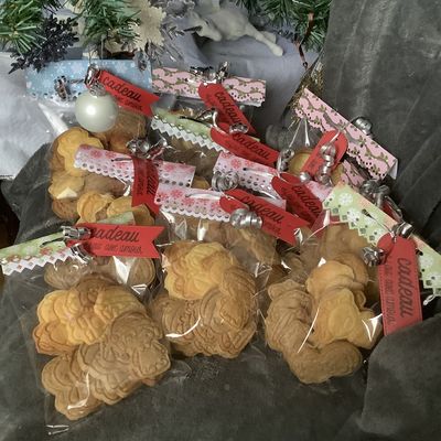 Pâtisserie: nos petits sablés de Noël vanille et quatre épices