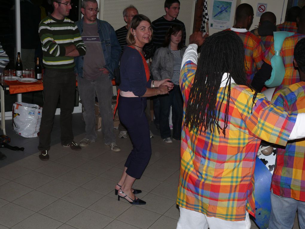 Soirée de soutien AFDI au CNB puis dîner animé salle Chevrière
à Bouchemaine.