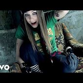 Avril Lavigne - Sk8er Boi (Official Music Video)