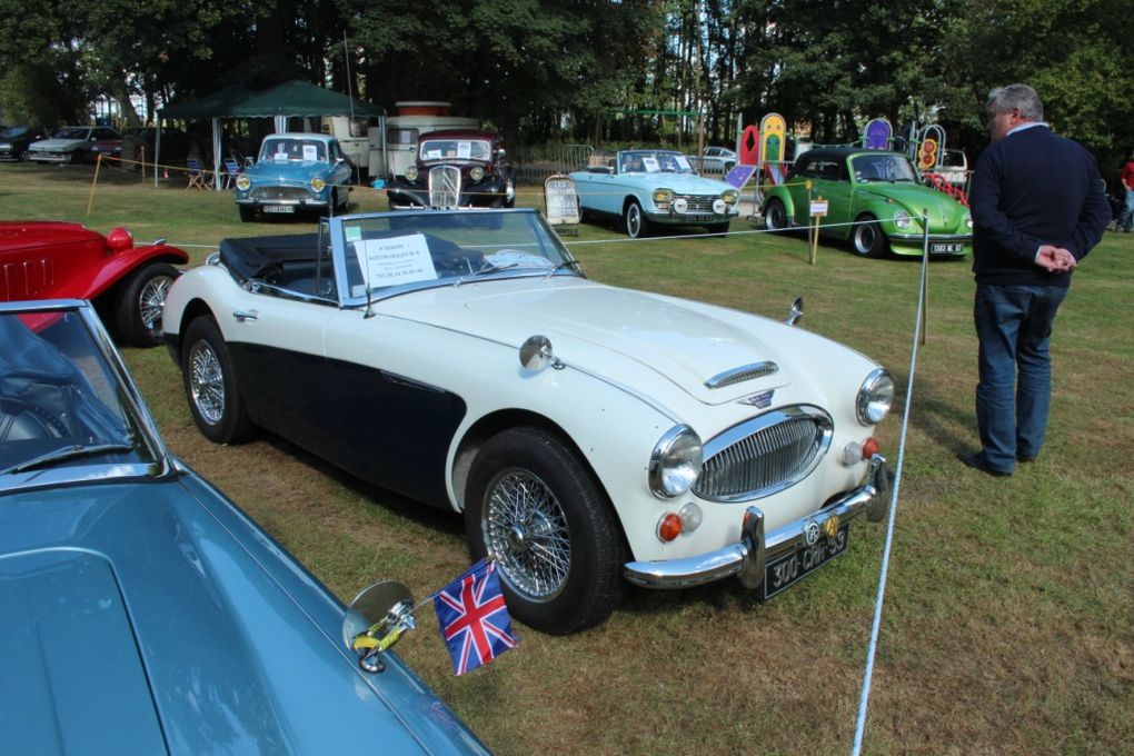 WEEK END DE L'ELEGANCE AUTOMBILE DE NIEPPE WEAN ROTARY NIEPPE EXPO AUTO CHATEAU DE NIEPPE