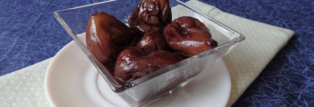 Défi cuisine septembre : figues pochées dans vin épicé sur panna cotta