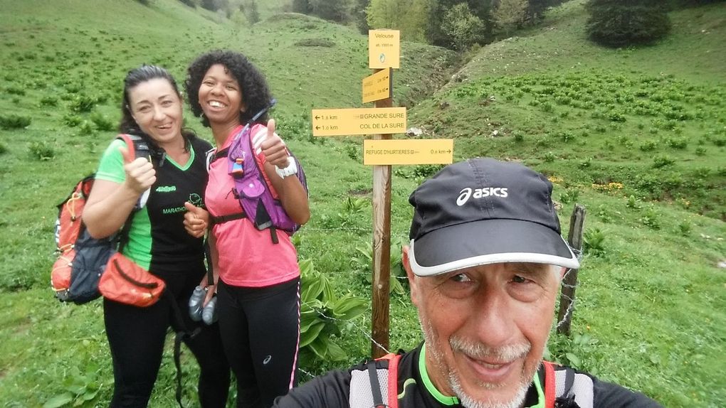 Petit trail de reconnaissance de 8Km D 1179m en direction de la Sure jusque Velouse. Même pas de pluie et du soleil au retour !