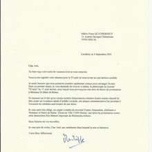 S.A.R. le Prince Philippe proteste contre la destruction de la maison natale du Roi Achille Ier.