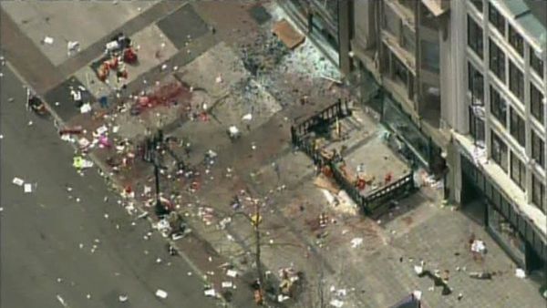 Une double explosion frappe le marathon de Boston