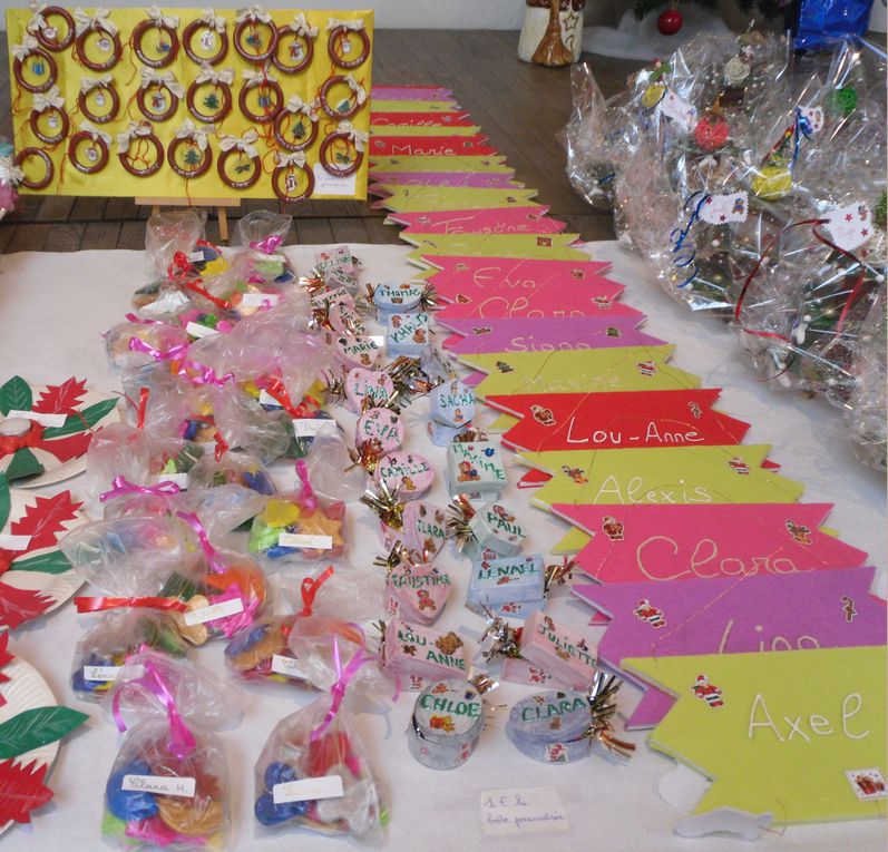 oeuvres des enfants de l'école pour Le marché de Noël 2010