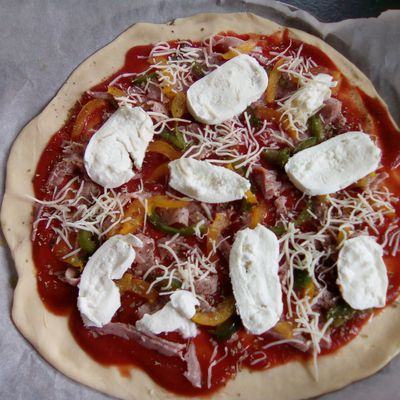 Recette de pizza jambon tomates mozarella (au companion ou pas)