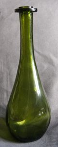 Bouteille de vin verte