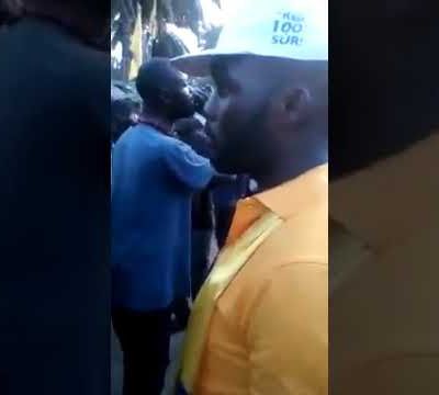 Vu sur fb, des membres du PPRD distribuant l'argent pour Shadary dauphin de Kabila