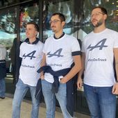 Les employés de Renault F1 en grève devant l'usine historique de Renault, à Boulogne-Billancourt
