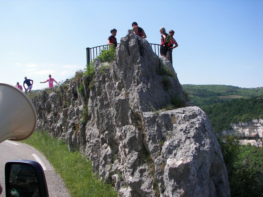 Album - Dimanche-23-mai-Gorges-de-la-Nesque-et-Ventoux-par-Sault