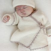 Bedtime Stories / DROPS Baby 25-11 - Gilet cache-cœur DROPS au point mousse avec bordure au crochet, en "Baby Merino". Taille prématuré à 4 ans. - Free pattern by DROPS Design