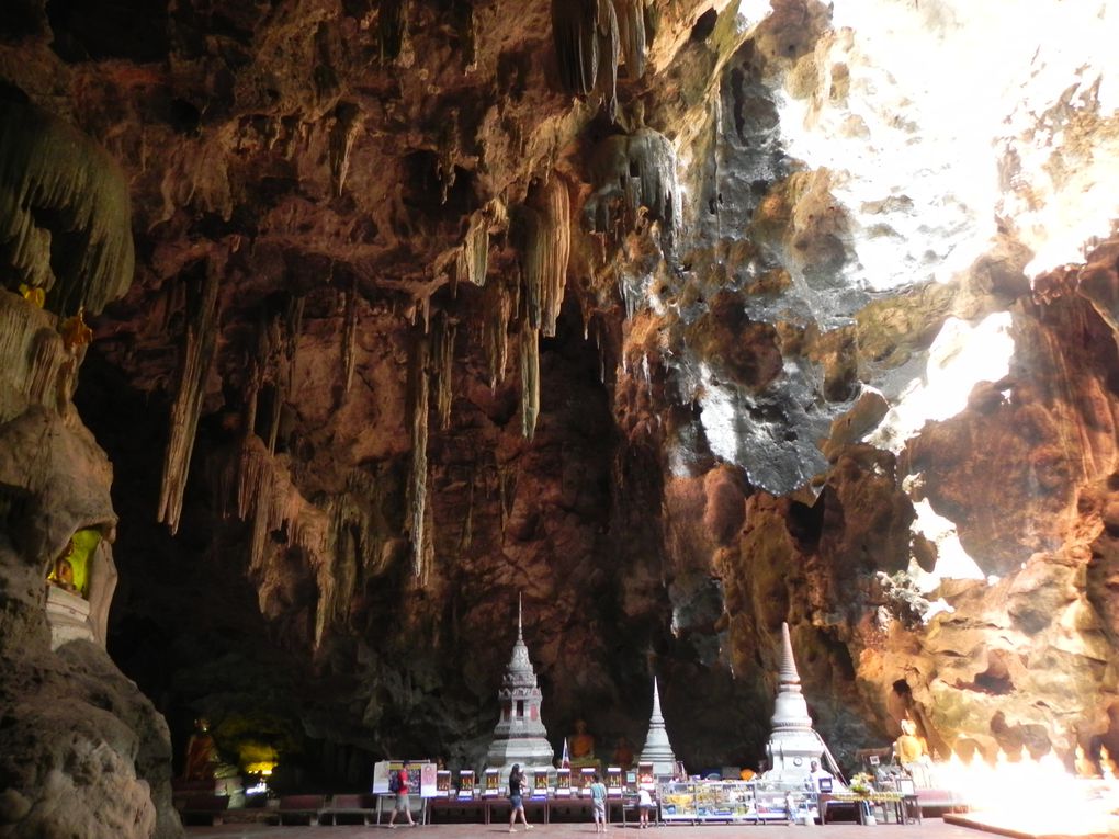 visite des grottes de Petchaburi