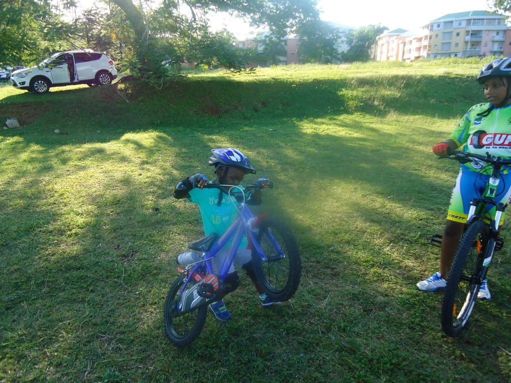 Classe 1. Activités récréative baby de vélo. 