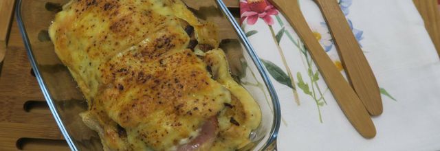 Gratin de pommes de terre sautées à la raclette et poitrine fumée 