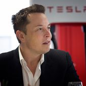 Tesla's Elon Musk Lights Up Social Media With A TED Style Keynote - OOKAWA Corp.