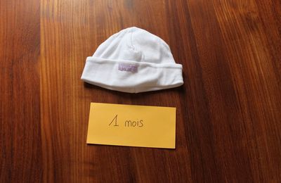 N° 348 : bonnet de naissance