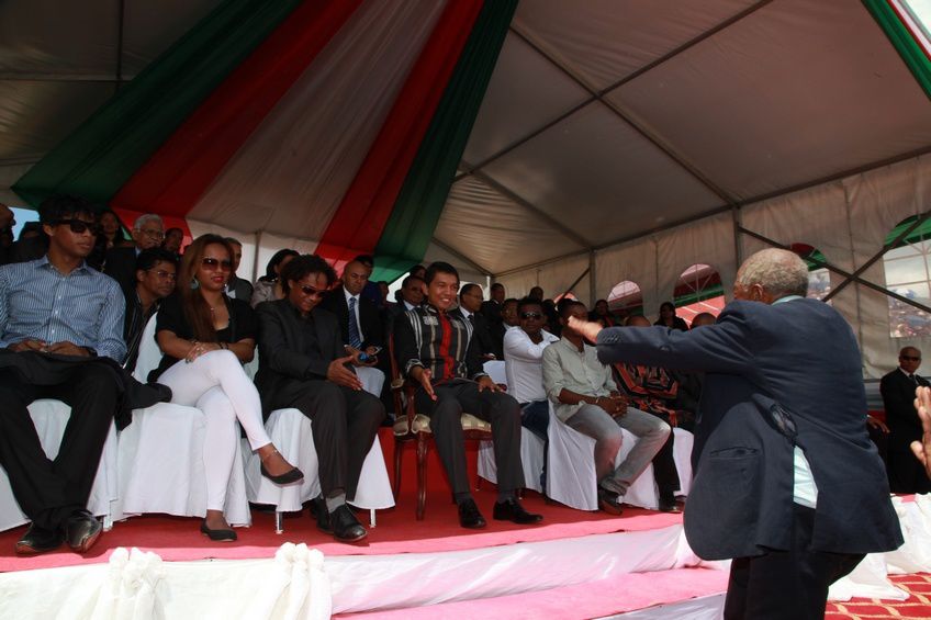 Dans le cadre du IIè anniversaire de la IVèRépublique, le couple présidentiel, Andry et Mialy Rajoelina, a inauguré le «Coliseum de Madagascar» sis à Antsonjombe. 4è partie. Photos: Harilala Randrianarison