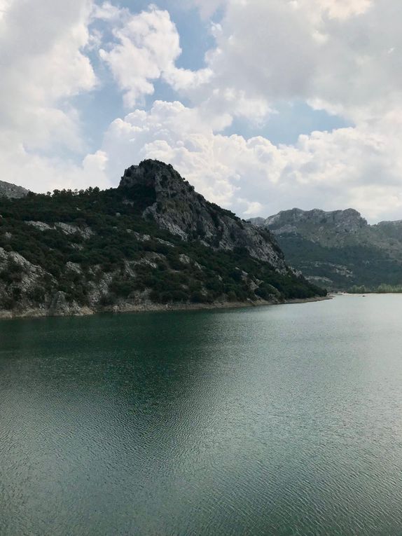 Promenade dans l'arrière-pays, de Soller à Lluc en passant par les lacs