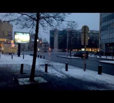 Bruxelles, retour de la neige: attention aux glissades