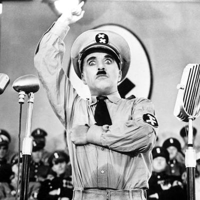 Les 20 films à voir avant le bac 1/ «Le dictateur» de Charlie Chaplin 2/ «L’armée des ombres» de Jean-Pierre Melville 3/ «La Vague» de Dennis Gansel 4/ «Stalingrad» de Jean-Jacques Annaud 5/ «La liste de Schindler» de Steven Spielberg