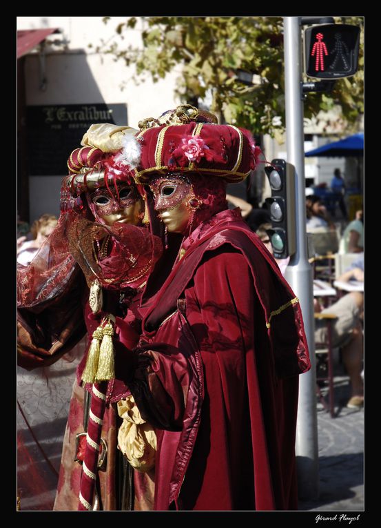 Carnaval sur Martigues aussi appelée Venise Provençale en raison de quelques canaux qui la sillonnent.