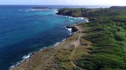 Survol en drone de la plage de Cap Macré, Martinique