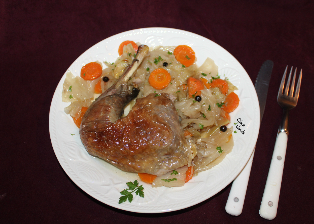 Cuisses de poulet aux pommes et à la choucroute - Chez Vanda