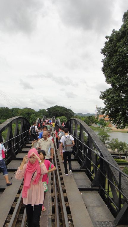 Kanchanaburi - Kwai river - Erawan Waterfall