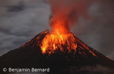 (A106) Pourquoi les volcans entrent-ils en éruption ?