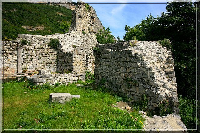 Diaporama château de Montfort à Crolles