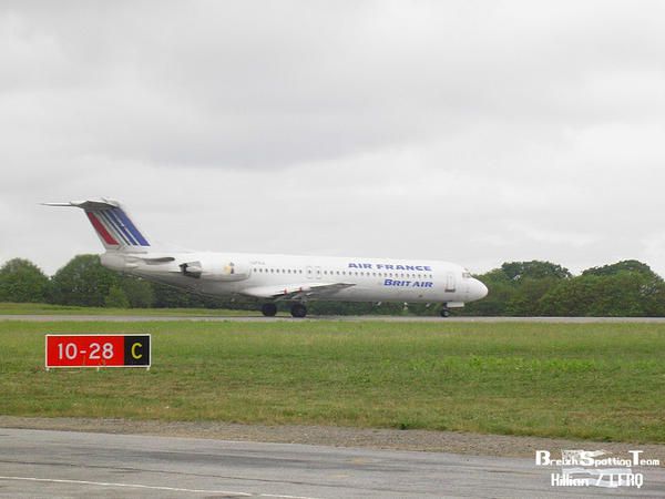 Ceci est l'album qui contient toutes les photos des journ&eacute;e spotting &agrave; l'a&eacute;roport de Quimper-Cornouaille. <br /> <br /> La pr&eacute;sentation est la suivante ; les l&eacute;gendes des photos en haut ( class&eacute;es par date ), chacune menant &agrave; la photo concern&eacute;e, et en bas, toutes les photos &quot;en vrac&quot;, que vous pouvez regarder de n'importe quelle journ&eacute;e !<br /> <br /> Bon visionnage :)<br /><br /><span style="font-weight: bold;"><span style