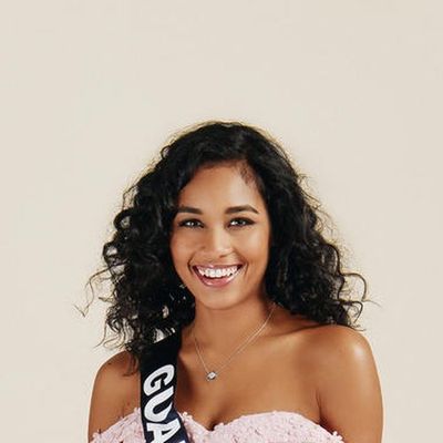 Revoir le moment où Miss Guadeloupe, Clémence Botino, a été élue Miss France 2020 en direct sur TF1