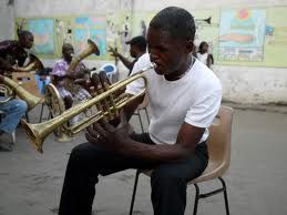 La Fanfare « Masolo» de Kinshasa au forum de la Fnac et... à Emmaüs Mundo
