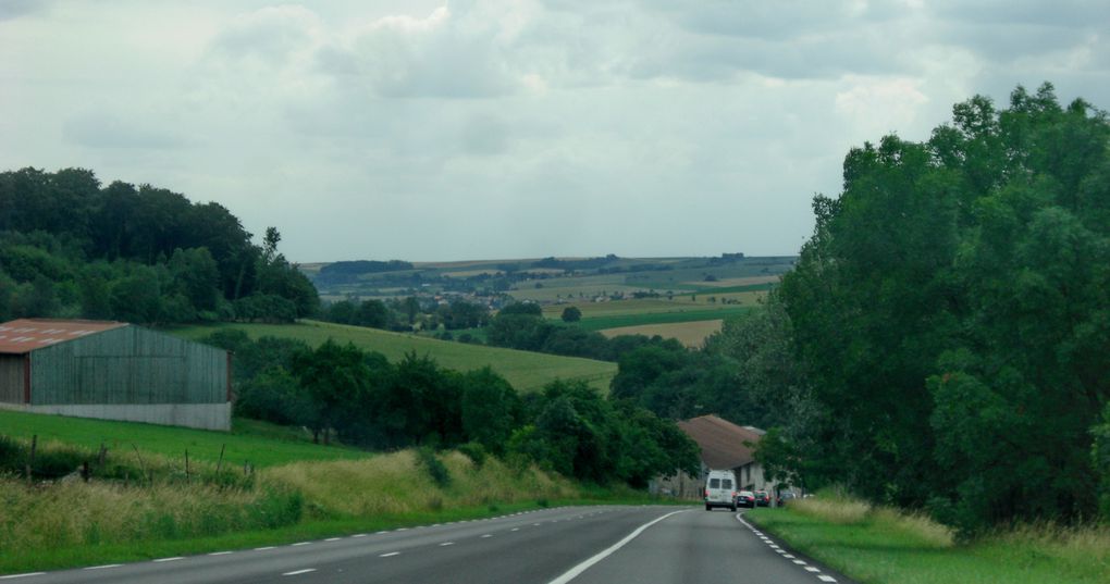 Champagne pour le premier fascicule La Ligne Maginot entre Moselle et Sarre