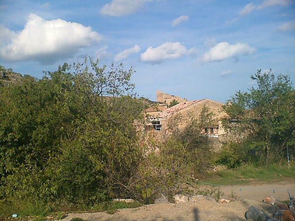  des photos de l"'abri du vent "<br /> Chambres d'hôtes à Fitou<br />Un aperçu du cadre ou nous serons reçus<br />par Susan et Christian<br />email:labriduvent@orange.fr<br />tél:04 68 48 44 25<br />1 rue de l'abreuvoir<br />11510 Fitou<br /><sp