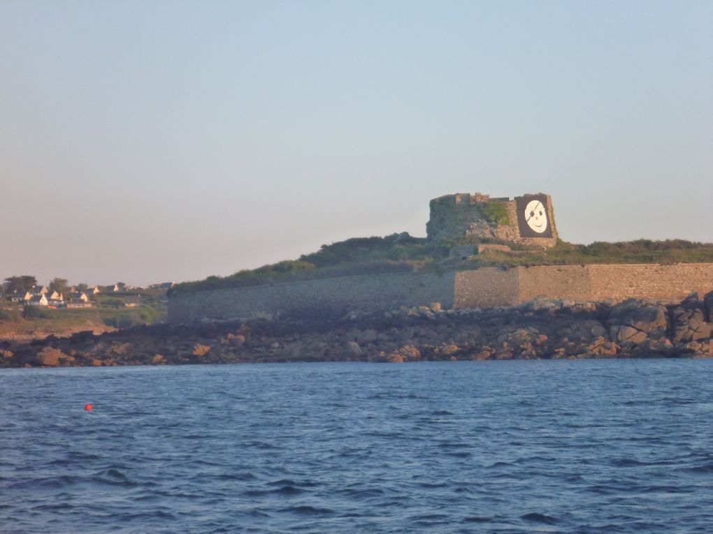 Reportage Photo et Vidéo Fred
Première croisière avec Tamata vers un petit paradis bien connu des plaisanciers du Nord Bretagne