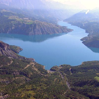 Au fil de la Durance des Hautes-Alpes à la Provence : numéro inédit de Des racines et des ailes.