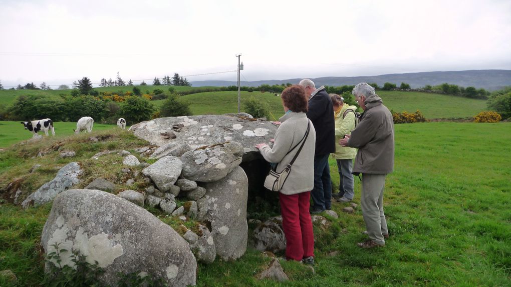 4 journées de travail de reconnexion de monuments et sites mégalithiques en Irlande.