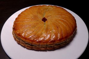 Galette des rois frangipane pistache framboise