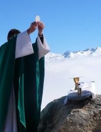 Les vocations sacerdotales en France