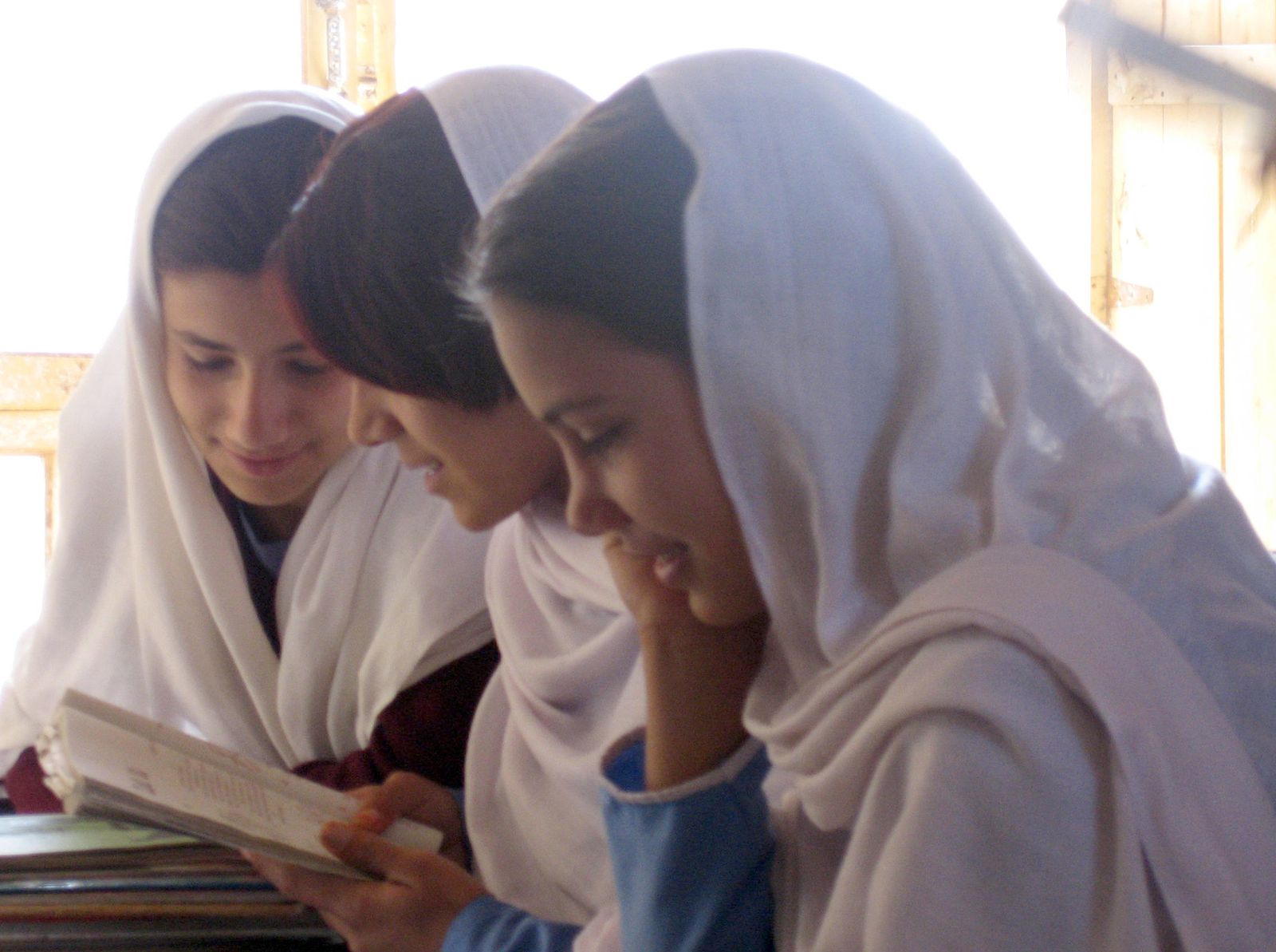 BIBLIOTHEQUE/CENTRE POUR FEMMES ET ENFANTS pour la jeunesse /LIBRARY/CENTRE FOR WOMEN AND CHILDREN , Farah, Afghanistan