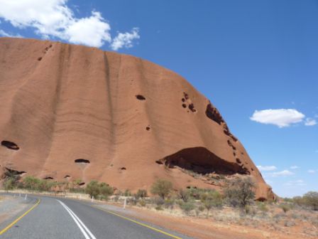 Impressionnant monolithe du centre de l'australie