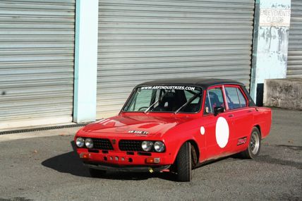 L'Auto Retro Halluin en course lors du Hoppeland Rally