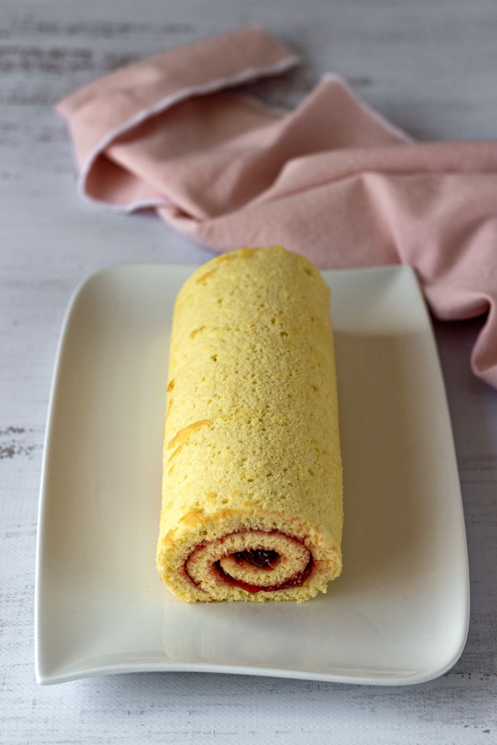 Recette de biscuit façon génoise pour gâteau roulé ou bûche de Noël sans  beurre