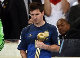 Pour Sepp Blatter, Messi ne méritait pas le Ballon d'Or du Mondial 2014