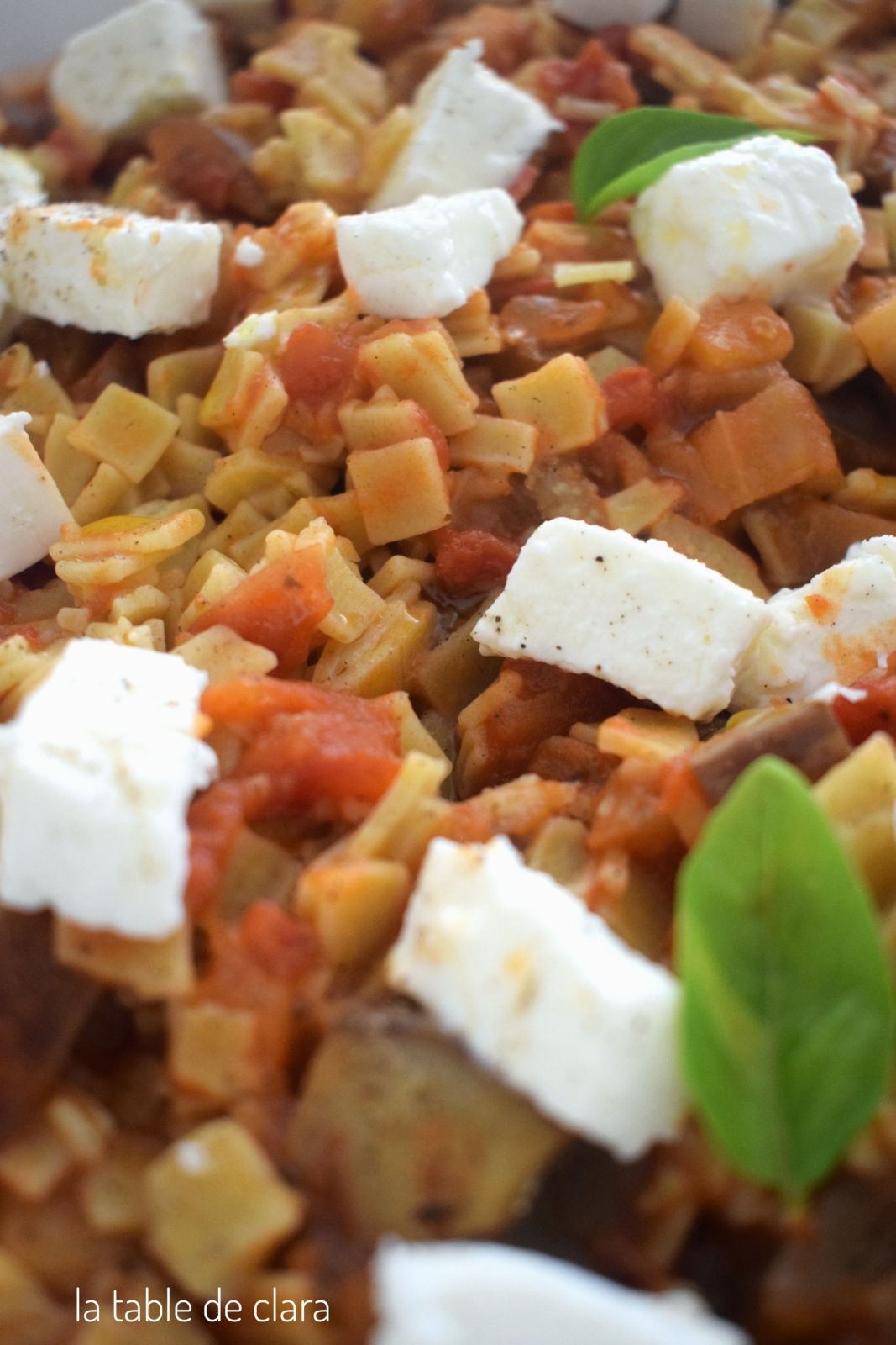 Gratin pâtes grecques (Xilopites) aubergines feta
