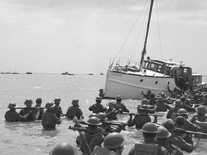 Du 26 mai au 4 juin 1940 : Regarder &quot; Dunkirk &quot; ( 1958 ) 