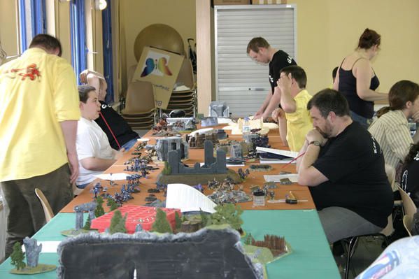 Quelques instantanés du <strong>Tournoi Warhammer 40K</strong> des 24 et 25 juin 2006 organisé par l'asbl Esprits joueurs à la salle du Calva, rue Pecher à Mons.